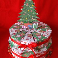 Коледна картонена торта с елха , снимка 1 - Коледни подаръци - 31204068