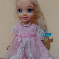 Дисни малка оригинална кукла , Disney Princess, снимка 2 - Кукли - 35254357