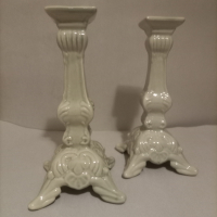 Два старинни много красиви свещника Фин костен порцелан от Италия , снимка 1 - Декорация за дома - 44640905