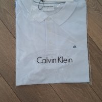 Тениска Calvin Klein с яка, снимка 4 - Тениски - 44446436