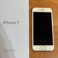 Iphone 7 32GB + подарък, снимка 1 - Apple iPhone - 44717559