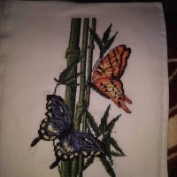 ,,Пеперуди на бамбук" с оригинално DMC конци, снимка 2 - Гоблени - 30454729