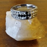 Красив прьстен с циркони и крьст от медицинска стомана, снимка 3 - Пръстени - 38127050