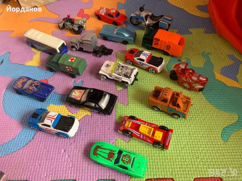 35бр 65лв колички/Hot Wheels, MAISTO, Welly/, снимка 1