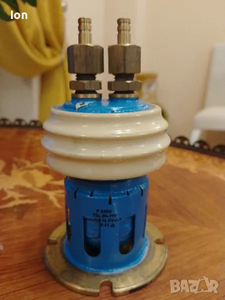 2000pF/15kV~ кондензатори за ТВЧ (Токове с Висока Честота) с водно охлаждане , снимка 1