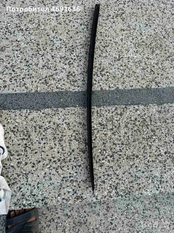 Лява лайсна на предното челно стъкло на Ауди Audi A8 D4 H4 само за 50лв. 4h0854327, снимка 1