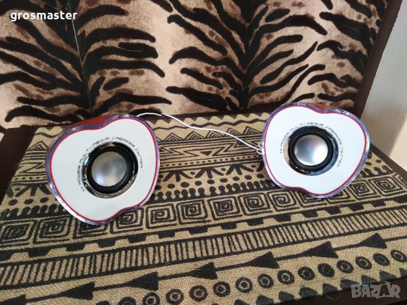 Нови LED стерео колонки с формата на ябълка, снимка 1