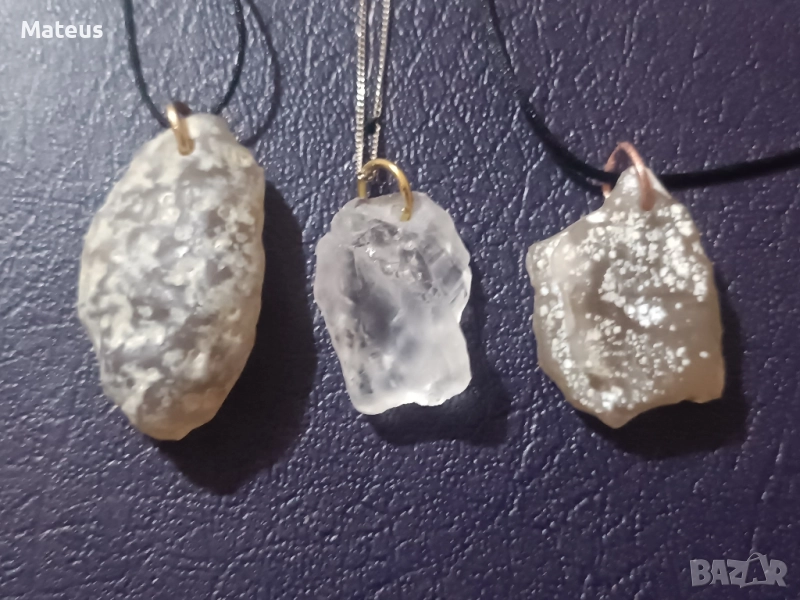 Колиета от естествени минерали, снимка 1