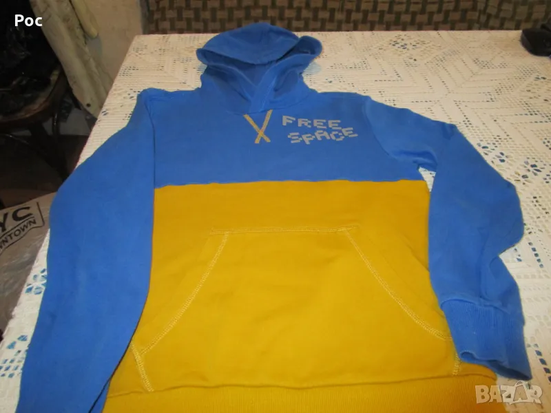 Суитчери за момче-10-11год., снимка 1