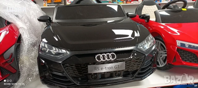 Детска Акумулаторна кола Ауди R8., снимка 3 - Детски велосипеди, триколки и коли - 51324395