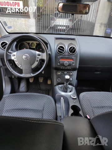 Nissan Qashqai, снимка 6 - Автомобили и джипове - 53169600
