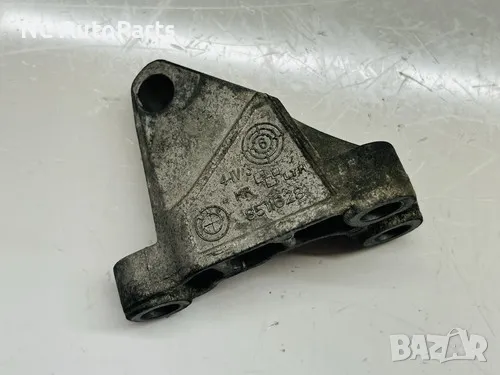 Бракет за горивна помпа за БМВ BMW 2 series F46 216d 1.5 дизел B37C15A 8511628 BMW 2017