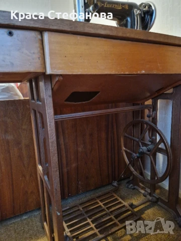 Старинна шевна машина, снимка 4 - Шевни машини - 51135503