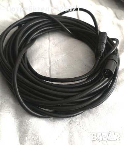 четири пинов xlr кабел