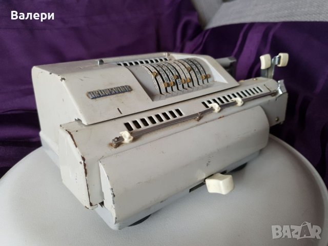 Сметачна Машина Brunsviga Уникат, снимка 4 - Антикварни и старинни предмети - 40748149