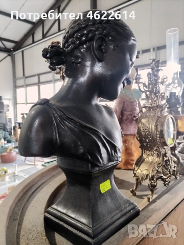 АВТОРСКИ БЮСТ ПОДПИСАН. , снимка 1