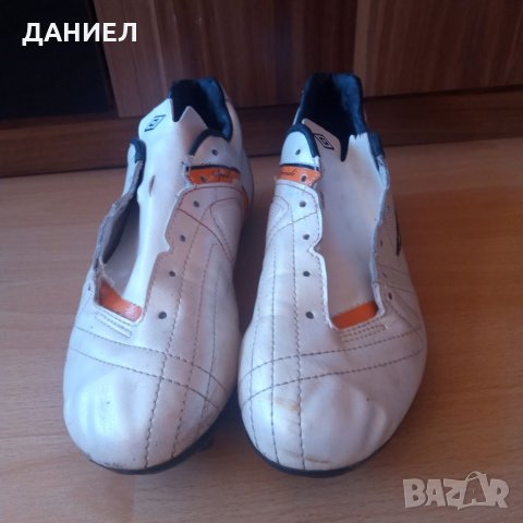 Оригинални Детски футболни обувки UMBRO speciali номер 38 , снимка 2 - Футбол - 34251040
