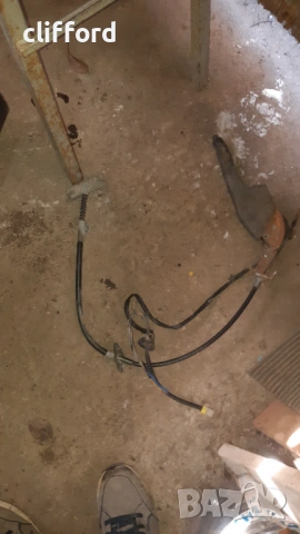 Два броя Нисан Серена-дизел-останали части, снимка 5 - Части - 53150283