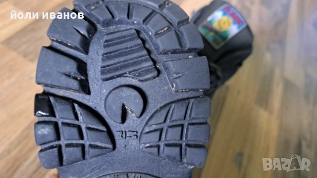 OLANG-туристически обувки 40 номер,мембрана,унисекс, снимка 11 - Дамски боти - 50919159