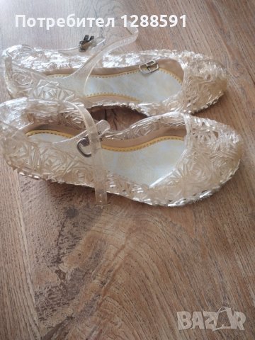 Красива рокля, снимка 7 - Детски рокли и поли - 42911282