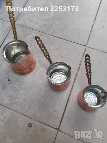 Ковано медно джезве,, снимка 5 - Антикварни и старинни предмети - 28441503