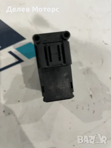 461927225B копче бутон електрическа ръчна от Audi A6 Allroad C7, 3.0 TDI quattro, двигател CGQB, снимка 2 - Части - 49176858