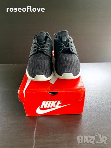 Nike Roshe Run маратонки черни с бяла подметка с кутия, снимка 3 - Маратонки - 29127654
