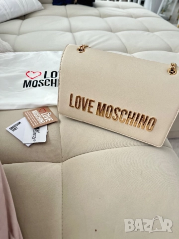 Оригинална чанта Love moschino, снимка 3 - Чанти - 51928839