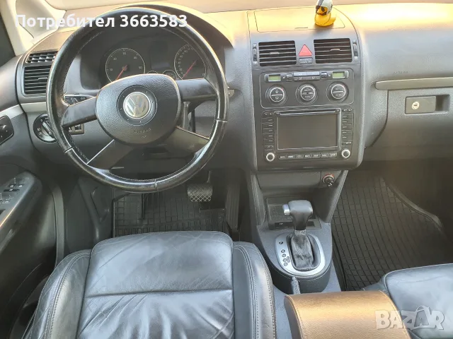VW Touran 2.0 TDI, снимка 9 - Автомобили и джипове - 55985763