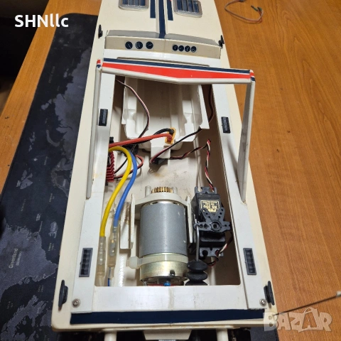 Robbe Little Devil RC Лодка, снимка 7 - Коли, камиони, мотори, писти - 53988974