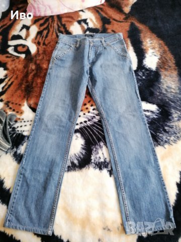 Дънки: Armani - М размер.