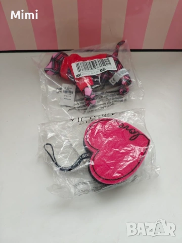 Victoria's Secret подаръчни комплекти, лосиони с блясък, спрейове, снимка 13 - Комплекти и лотове - 43314628