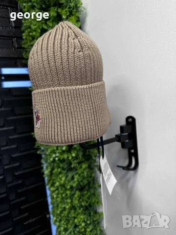 Зимна шапка Moncler - нова, снимка 4 - Шапки - 52376364