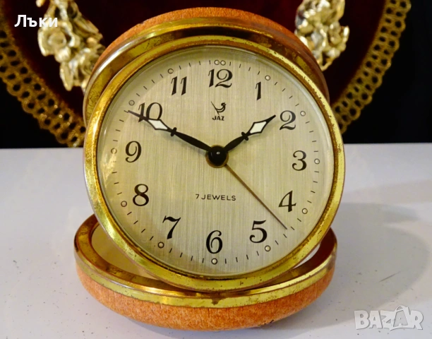 Френски механичен часовник,будилник Jaz,рубини,кожа. 