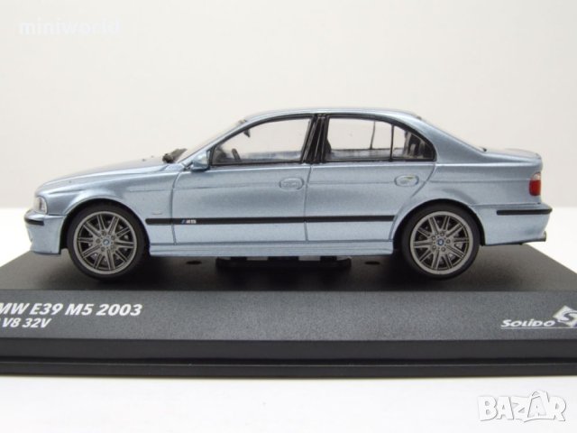 BMW M5 E39 2003 - мащаб 1:43 на Solido моделът е нов в PVC дисплей-кейс, снимка 3 - Колекции - 42718667
