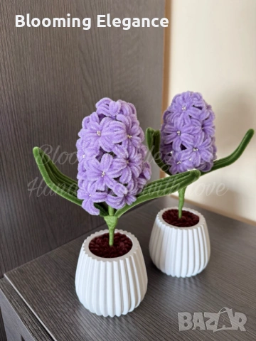 Вечен зюмбюл от плюшена тел в гипсова кашпа 