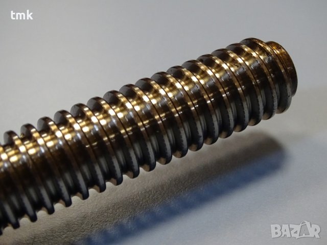 Винт с гайка за фреза L-423 ф20, снимка 6 - Резервни части за машини - 40134358