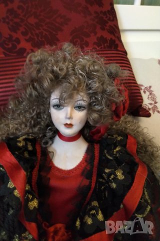 Колекционерска порцеланова кукла ръчна изработка намалена , снимка 4 - Колекции - 34066845