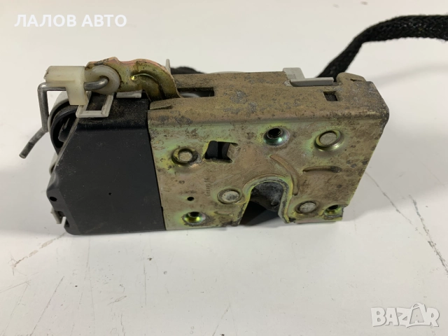 Предна дясна брава Пежо 307 Predna dqsna brava Peugeot 307 , снимка 4 - Части - 51612740