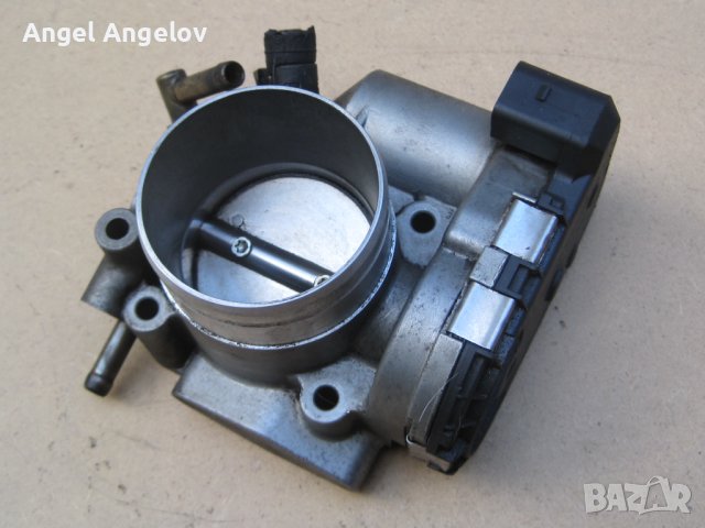 Дроселова клапа 068133062H Bosch 0280750088 AUDI A4 (B6 B7 A6 C5 1.8 2,0 quattro VW PASSAT B5.5, снимка 2 - Части - 42789841