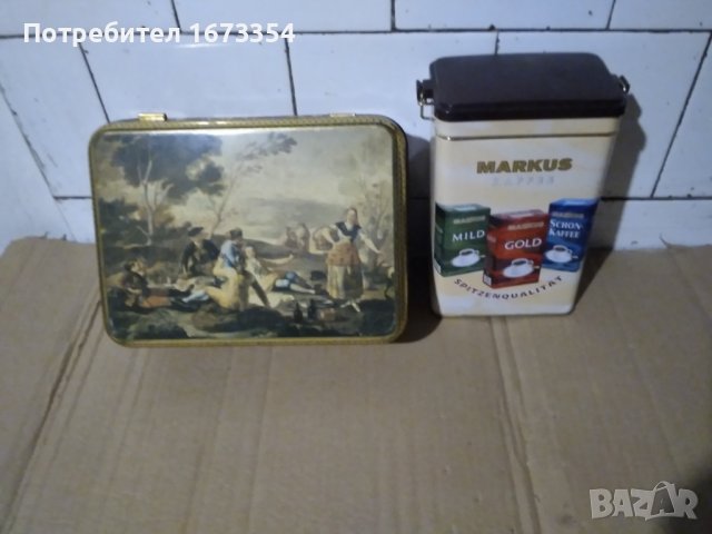 Метални кутий, снимка 1 - Антикварни и старинни предмети - 38571058