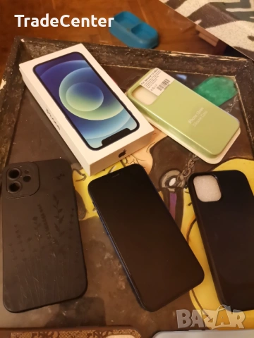 IPhone 12 mini + 8 кейса + 3 челни протектора 