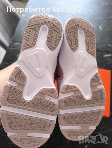 маратонки Nike legend essential чисто нови , 40 номер, снимка 4 - Маратонки - 52091562