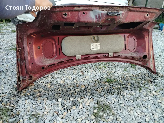 заден капак Bmw e36, снимка 5 - Части - 56524413