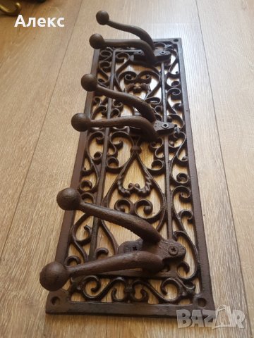 Масивна барокова закачалка– Чугун, снимка 5 - Закачалки - 37685576