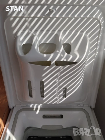 Бяла пералня Whirlpool AWE 6101 за ремонт , снимка 3 - Перални - 53154877