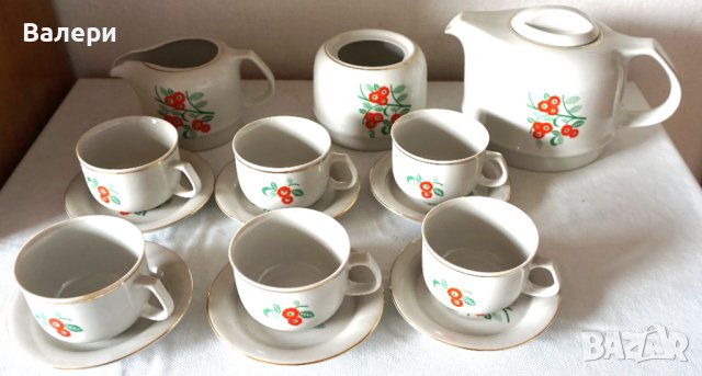 Сервиз за кафе порцеланов, с позлата, снимка 3 - Сервизи - 42833582