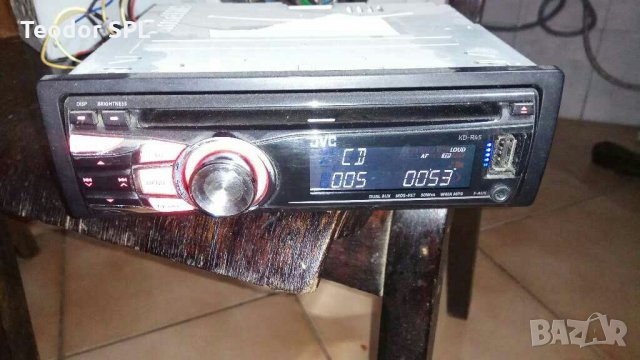 Jvc сд за кола с usb kd-r45, снимка 1