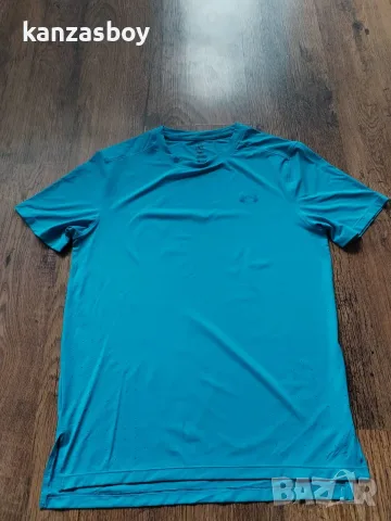 under armour iso chill - страхотна мъжка тениска КАТО НОВА С, снимка 4 - Тениски - 55830262