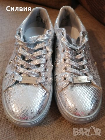 Сребърни оригинални гуменки  Laura Biagiotti, снимка 4 - Кецове - 36913599